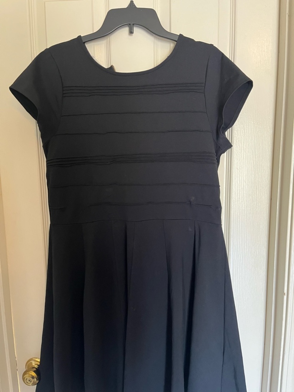 Cynthia Rowley Black Cap-Sleeve Pleated Midi Dress